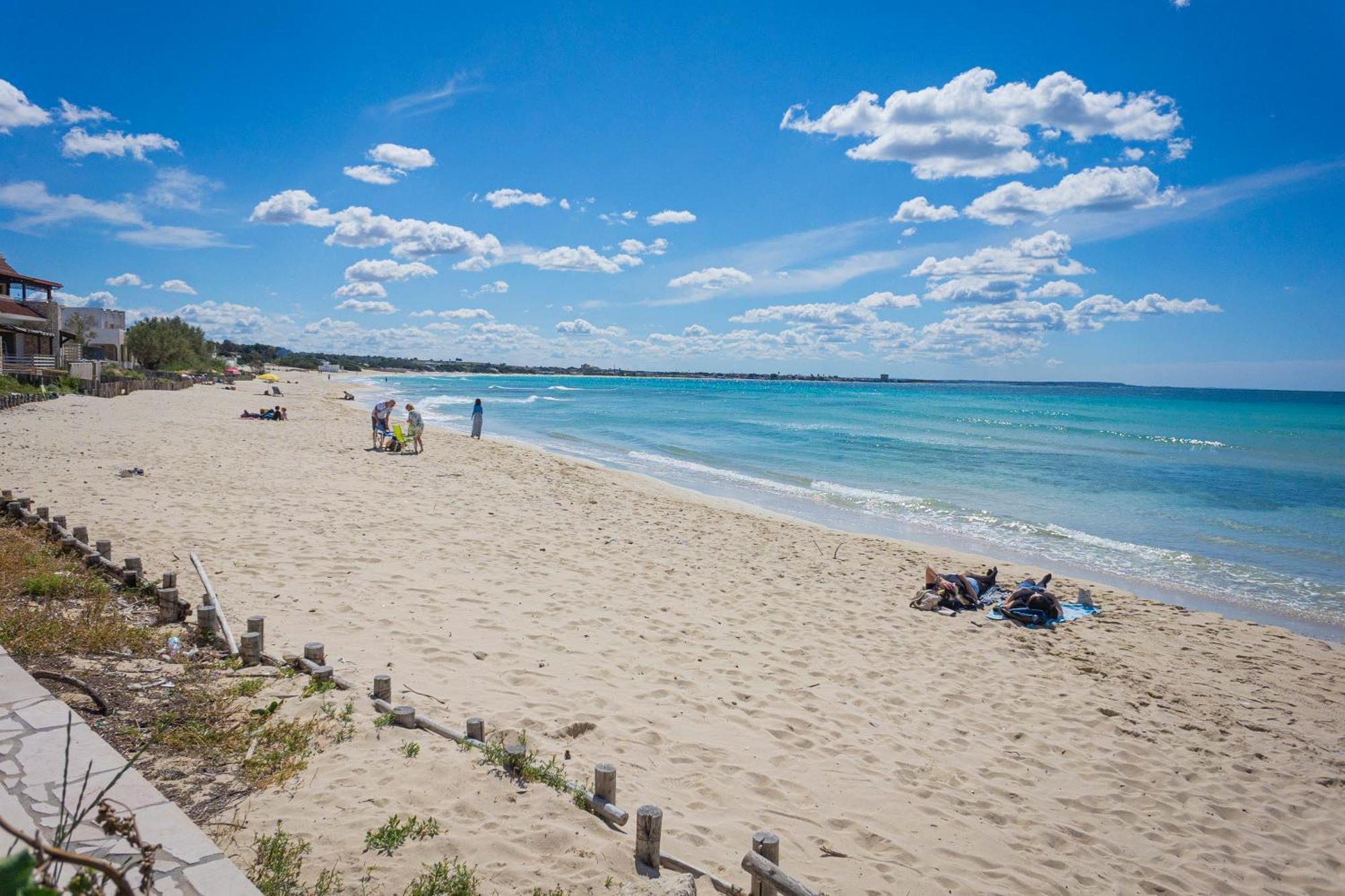 Torre Lapillo Apartment Sea View - Happy Rentals ポルト・チェザーレオ エクステリア 写真